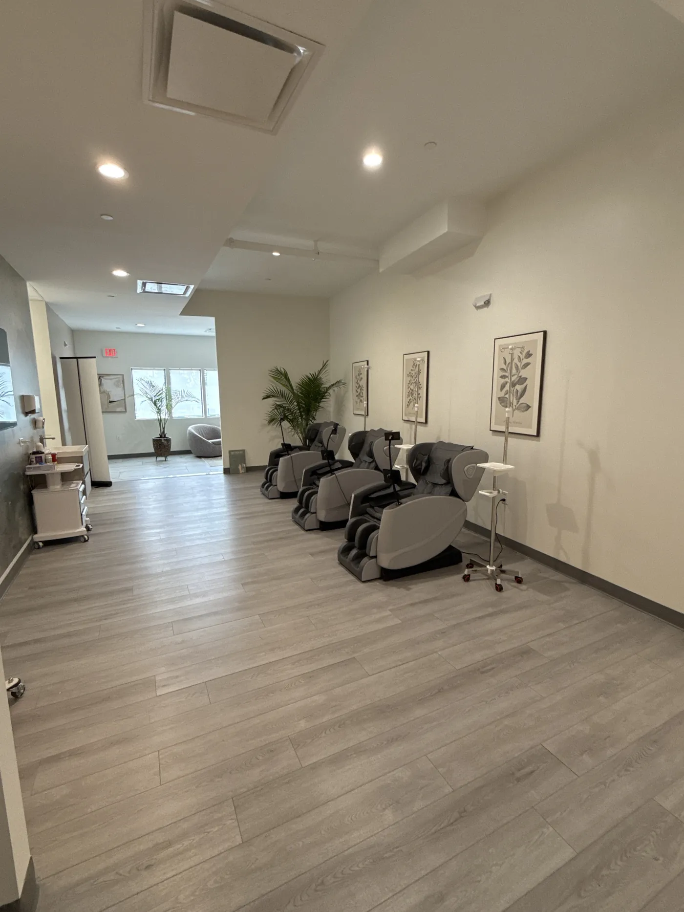IV room at Clinique La Roya